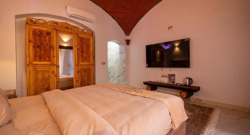 B&W SAHARA SKY Hotel Standard Room – Single